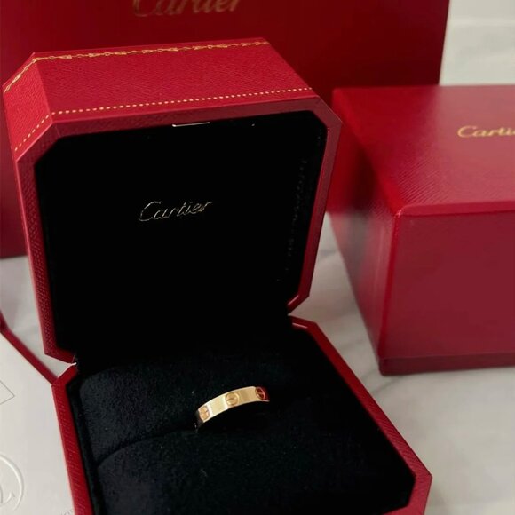 Cartier Love Ring - 18K Yellow Gold - Picture 4 of 5